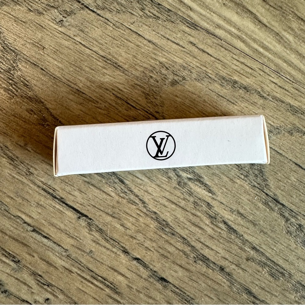 L’Immensite Louis Vuitton Travel Sample